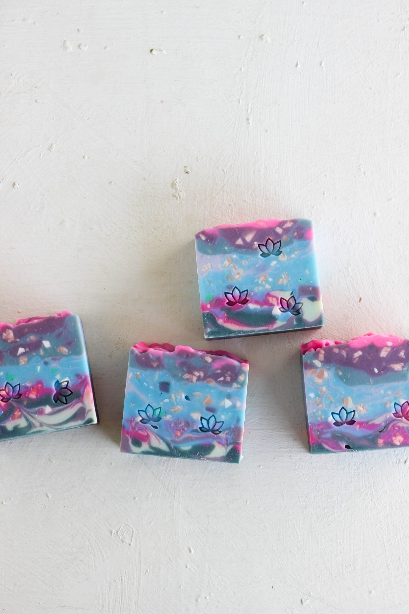 Monet's Water Lilies Texture Hover